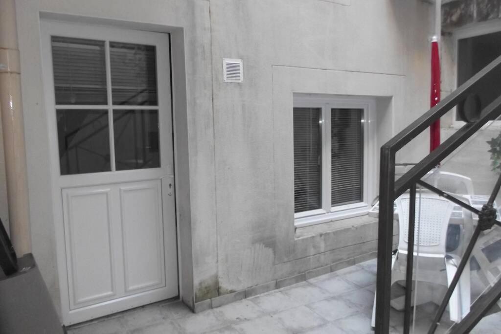 Bagnols Sur Ceze - Superbe Studio De Caractere 巴格诺尔斯·苏尔·塞斯 外观 照片