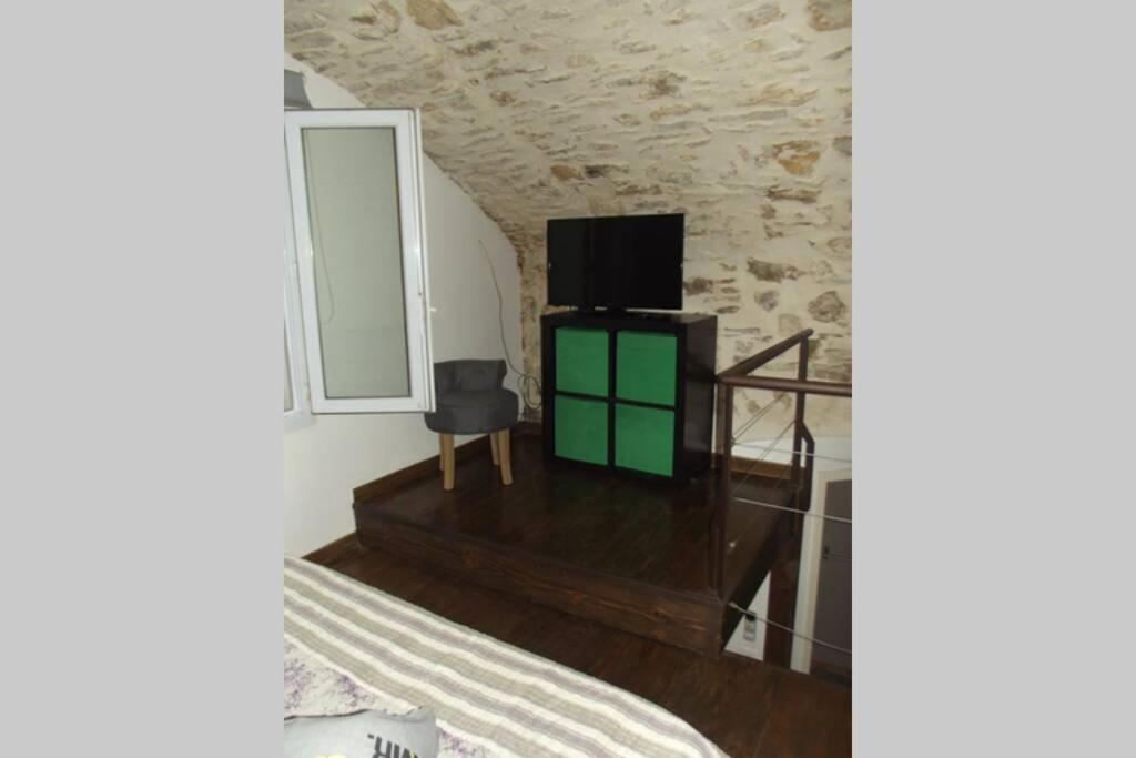 Bagnols Sur Ceze - Superbe Studio De Caractere 巴格诺尔斯·苏尔·塞斯 外观 照片